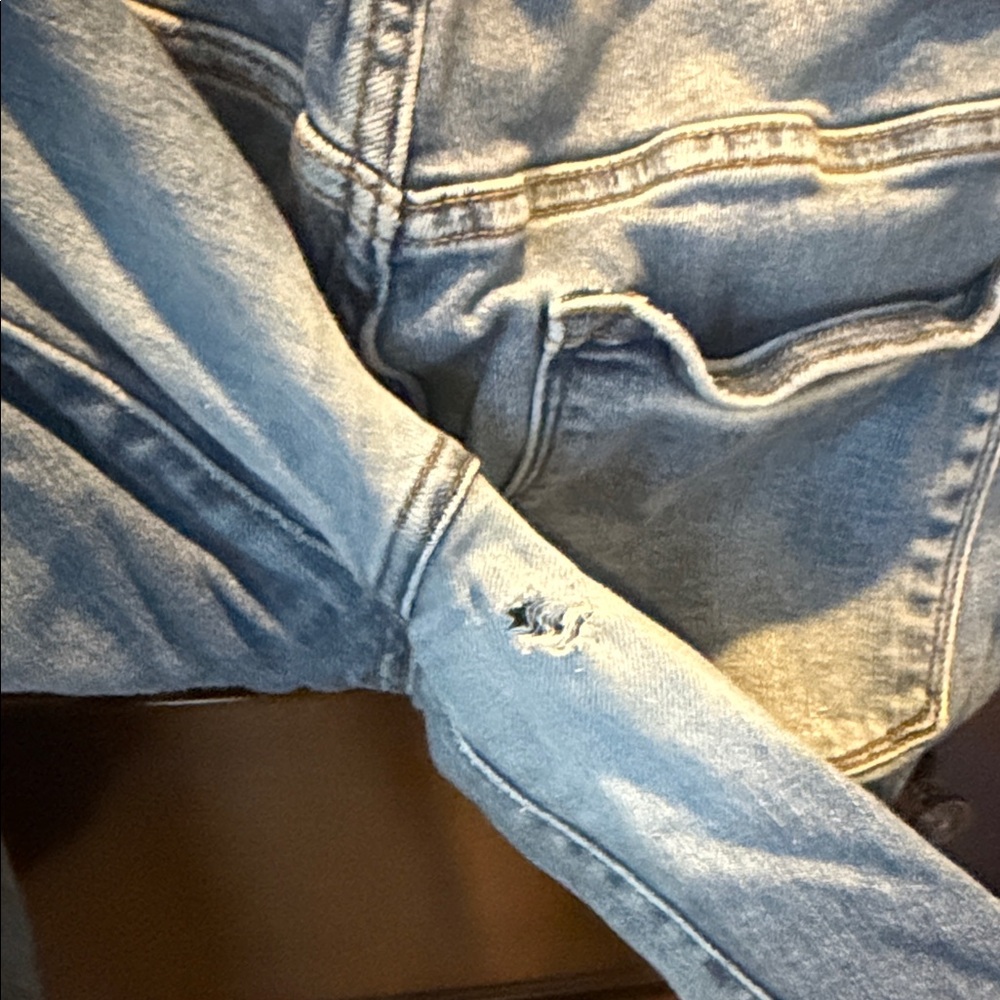 Judy Blue Boot Cut Denim Jeans - with damage - Picture 5 of 5